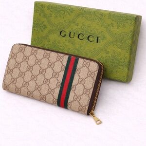 NWT Designer Inspired Monogram Zip Wallet Green Red Stripe Gift Set